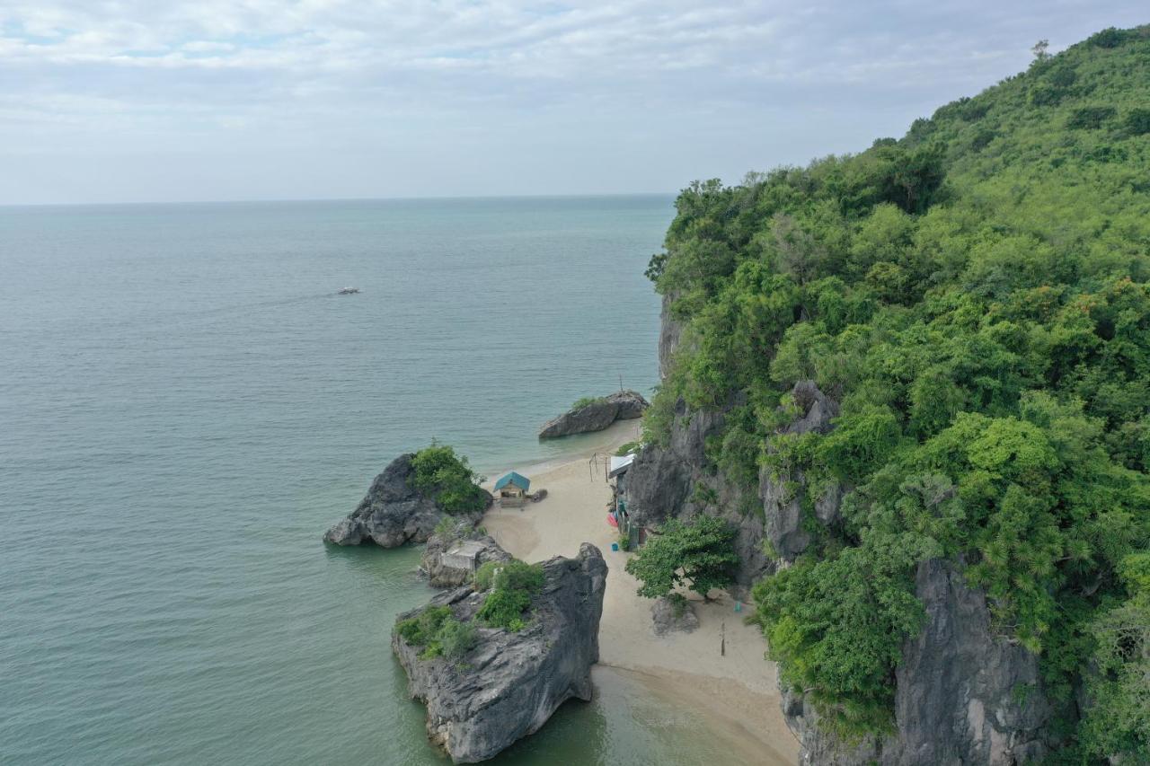 Borawan Island Resort By Cocotel Pagbilao Exterior photo